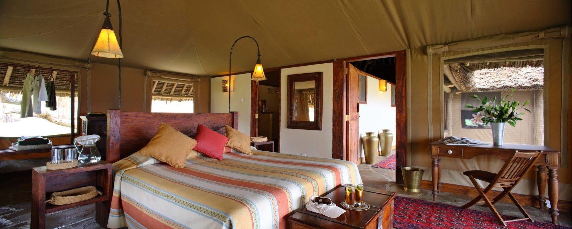 Hotel Elewana Tortilis Camp à Amboseli Extérieur photo